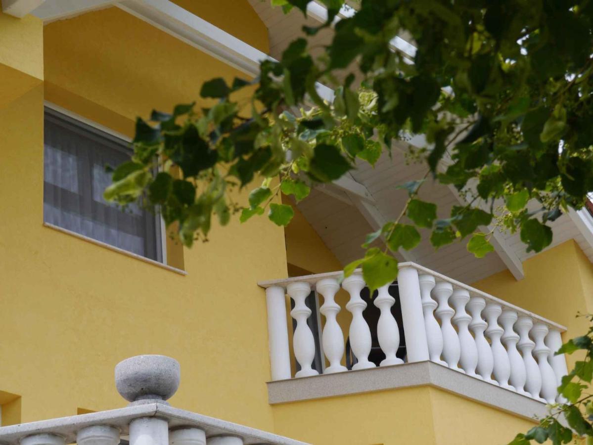 Apartments In Alsopahok/Balaton 27597 Экстерьер фото